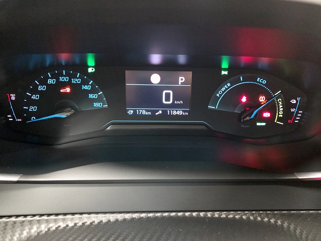 Bild på Active Pack 50kWh 136hk Aut - CARPLAY, NAVI