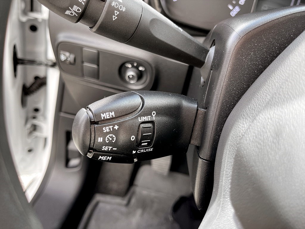 Bild på Feel 1.2 PT 82hk - CARPLAY, BACKSENSORER