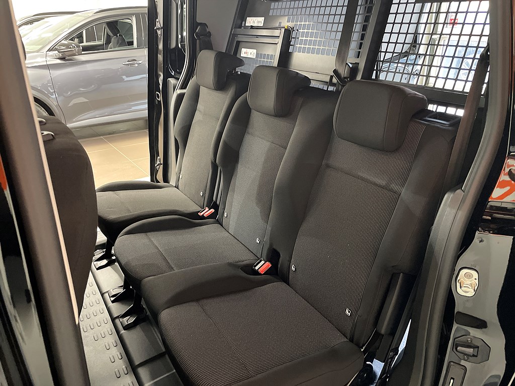 Bild på Crew Cab 1,5 BlueHDi 130hk Aut - EDITION! SERVICE & VINTERHJUL INGÅR!