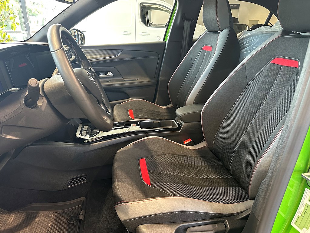 Bild på GS 50kWh 136hk Aut - B-KAMERA, CARPLAY
