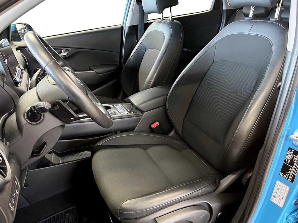 Bild på Essential 39.2 kWh 136hk Aut - B-KAMERA, CARPLAY