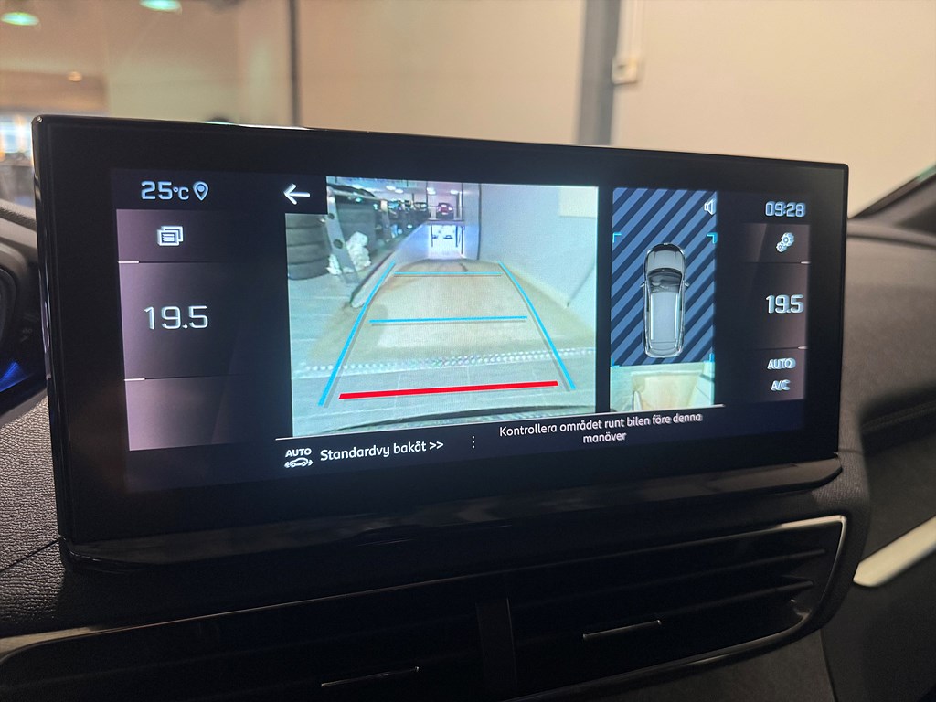 Bild på GT BLACK PACK 1.2 PT 130hk Aut - PEUGEOT APPROVED