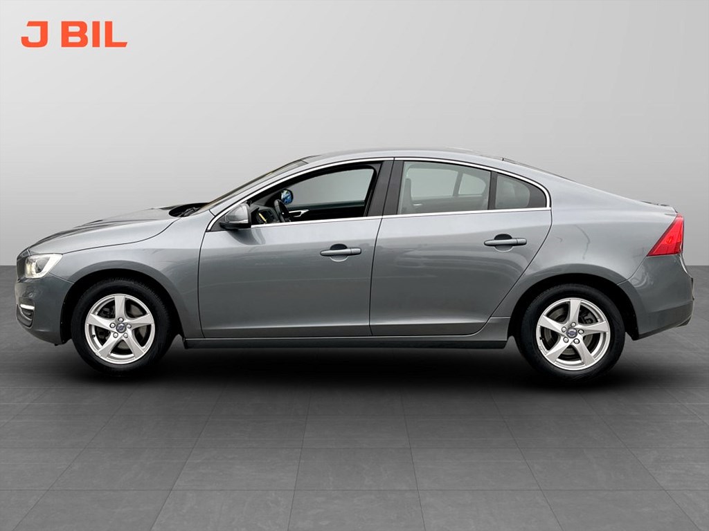 Bild på Momentum 190hk Aut - DRAG, BACKSENSORER