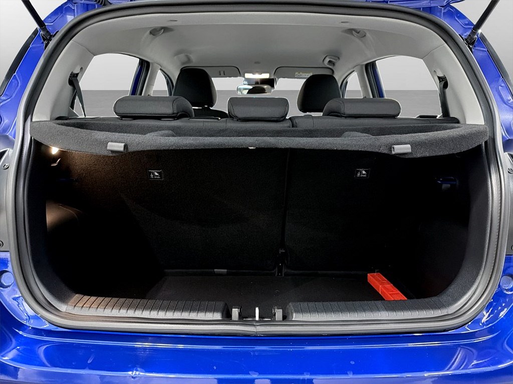 Bild på Essential 1.0 Blue AMT 67hk Aut - CARPLAY, RATTVÄRME