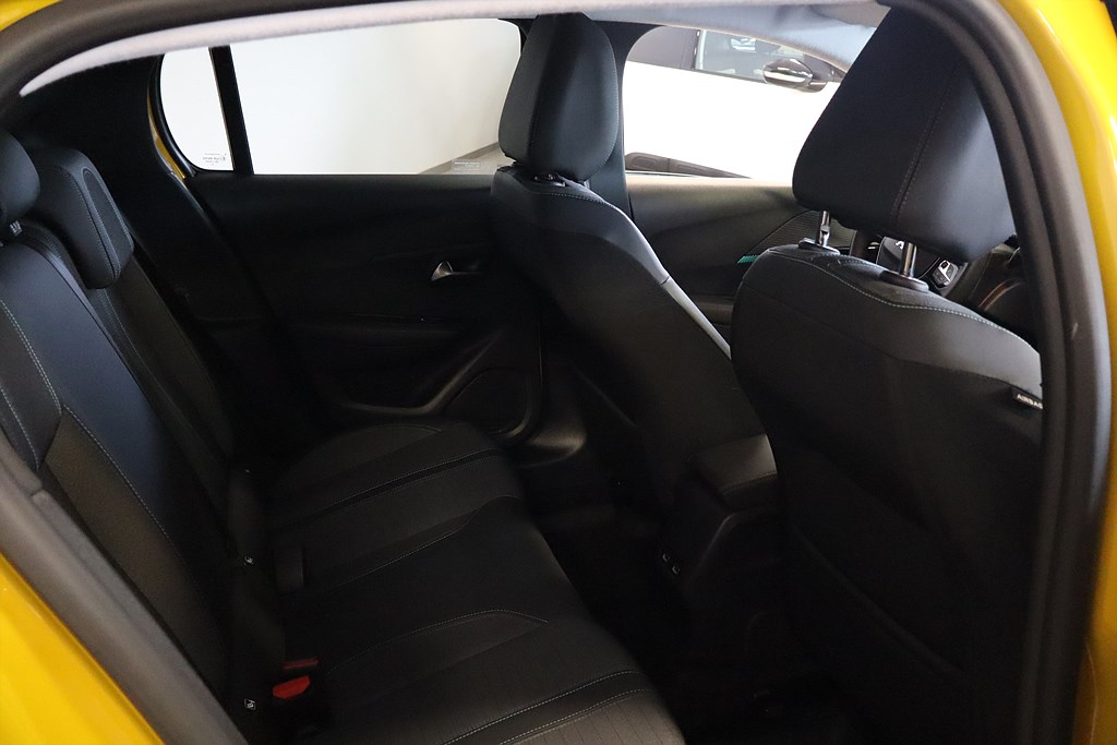 Bild på Allure Pack 50kWh 136hk ut - B-KAMERA, CARPLAY
