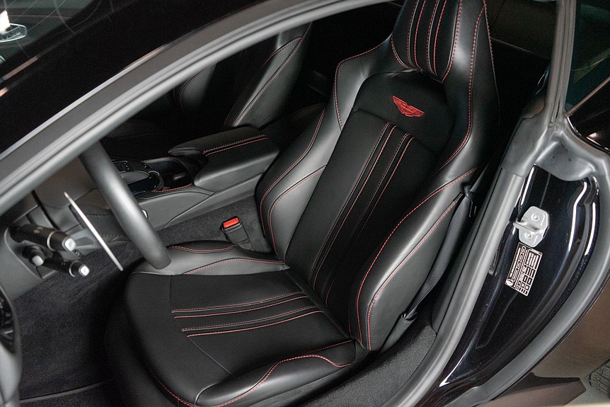 Aston Martin Vantage Coupé 4.0 V8 510hk