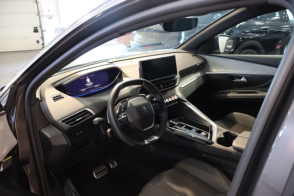 Bild på GT 1.2 PT 130hk Aut - B-KAMERA, CARPLAY