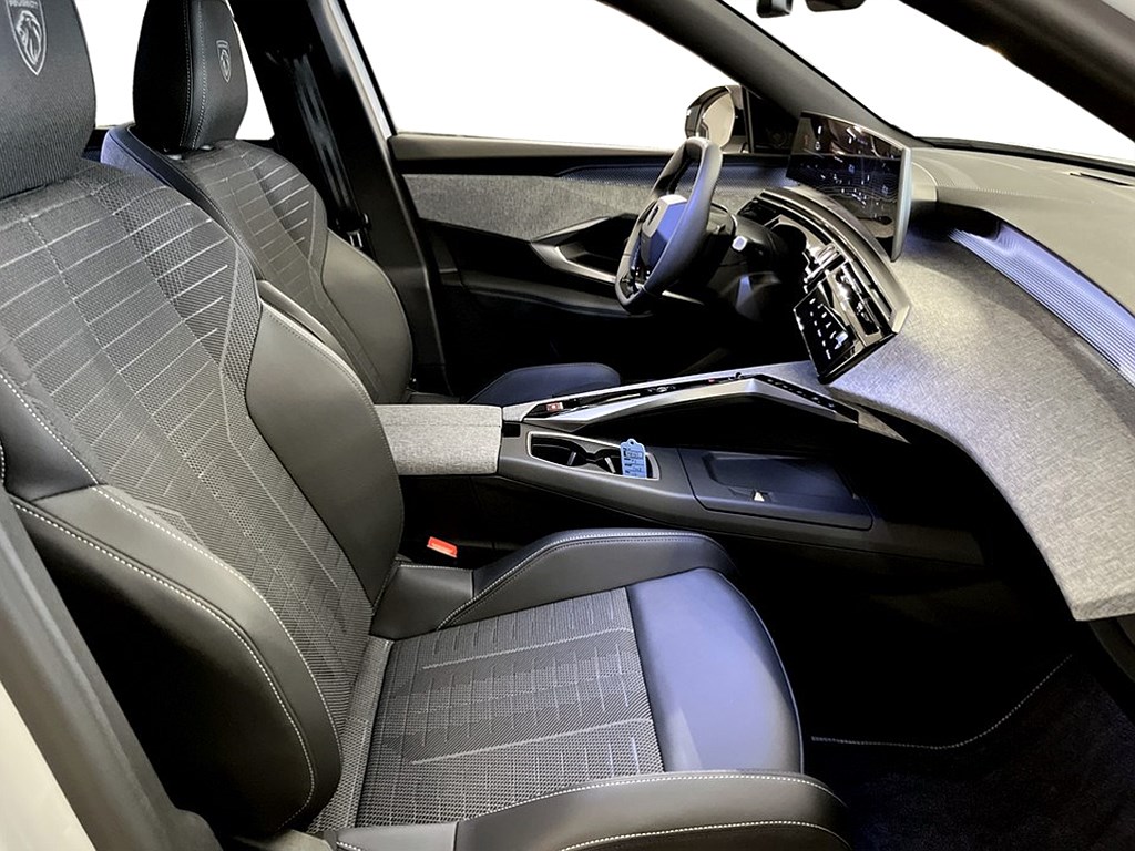 Bild på GT Hybrid 145hk Aut - NYA VINTERHJUL INGÅR!