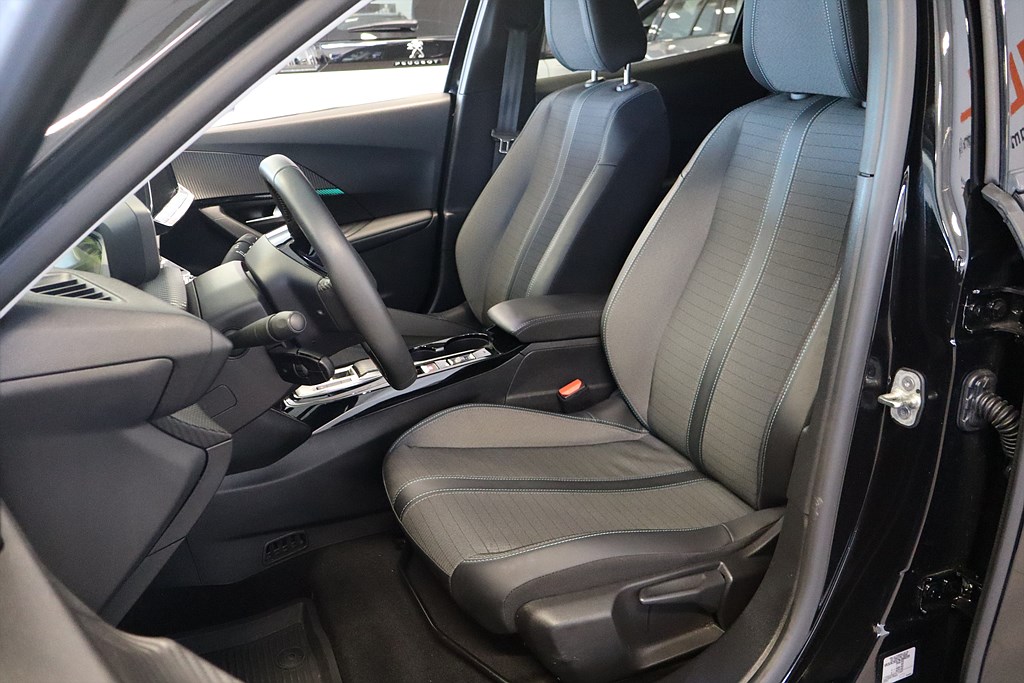 Bild på Allure Pack 50kWh 136hk Aut - B-KAMERA, CARPLAY, 1 ÄGARE