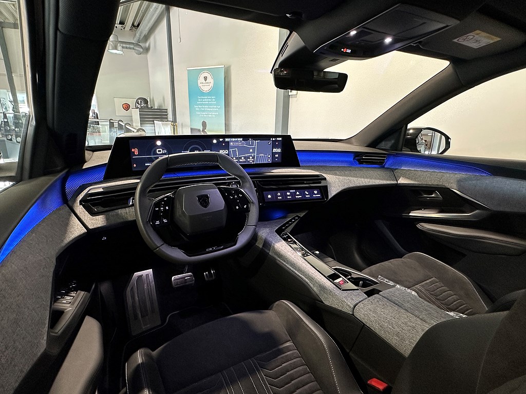 Bild på GT Hybrid 136hk e-DSC Aut - 7-SITS, B-KAMERA