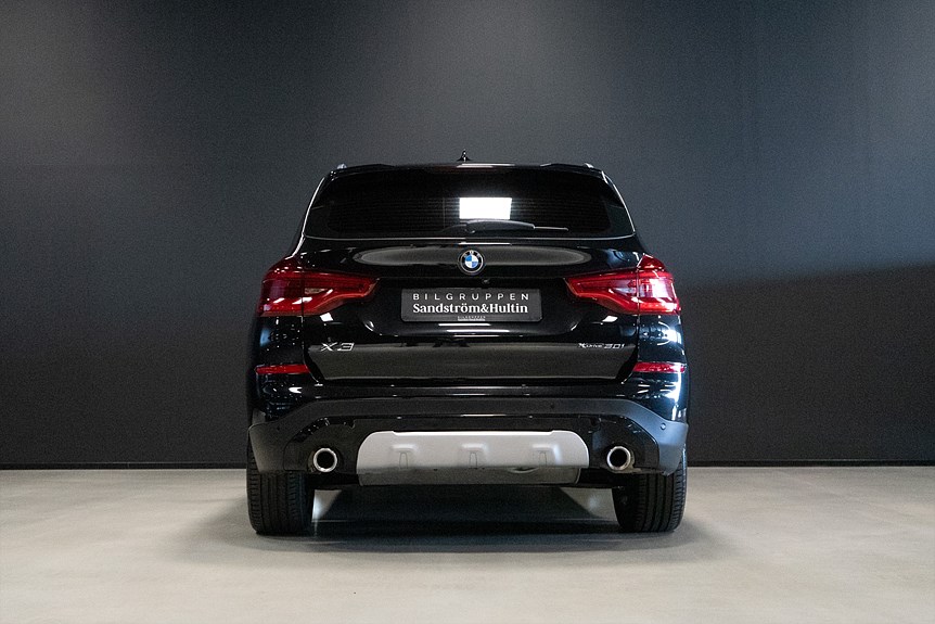 BMW X3 xDrive30i X-Line 252hk