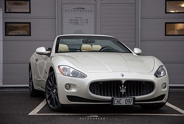 Maserati GranCabrio 4,7L V8 440HK Svensksåld