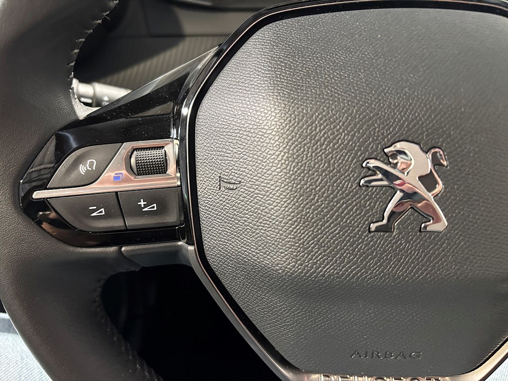Bild på Active Pack 1.2 PT 100hk - CARPLAY, BACKSENSORER