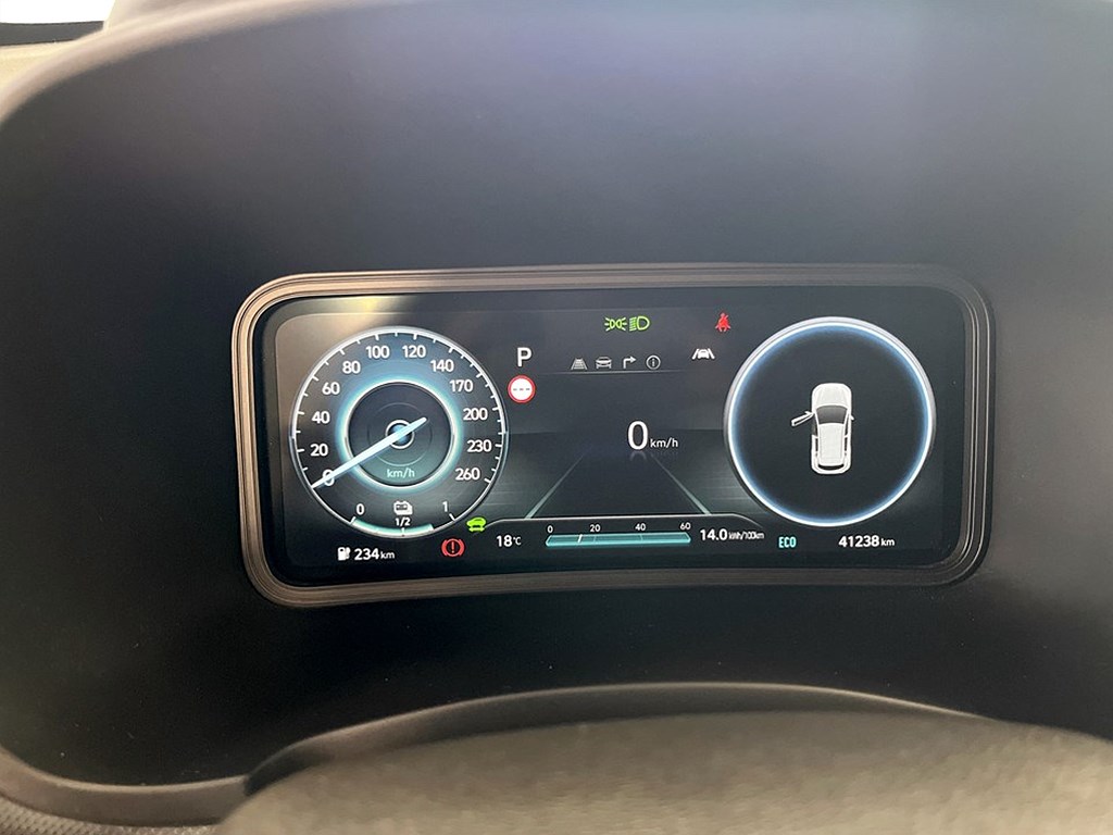 Bild på Essential 39.2 kWh 136hk Aut - B-KAMERA, CARPLAY