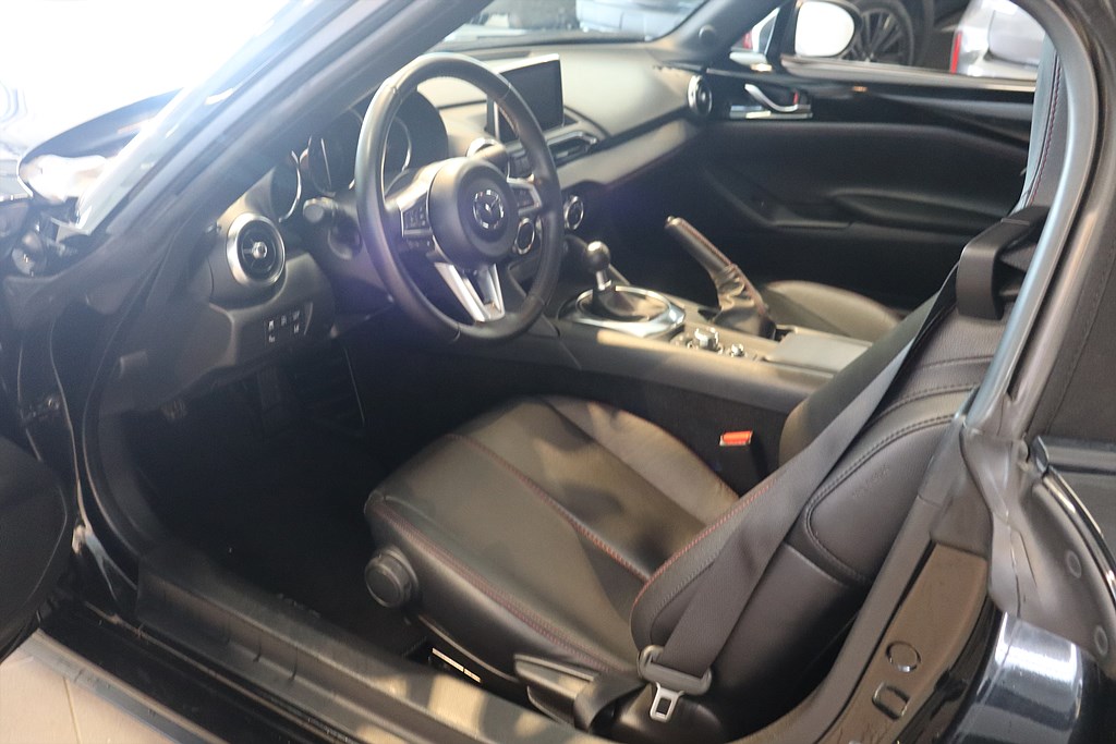 Bild på SKYACTIVE 2.0 160hk - SOFT TOP, NAVI
