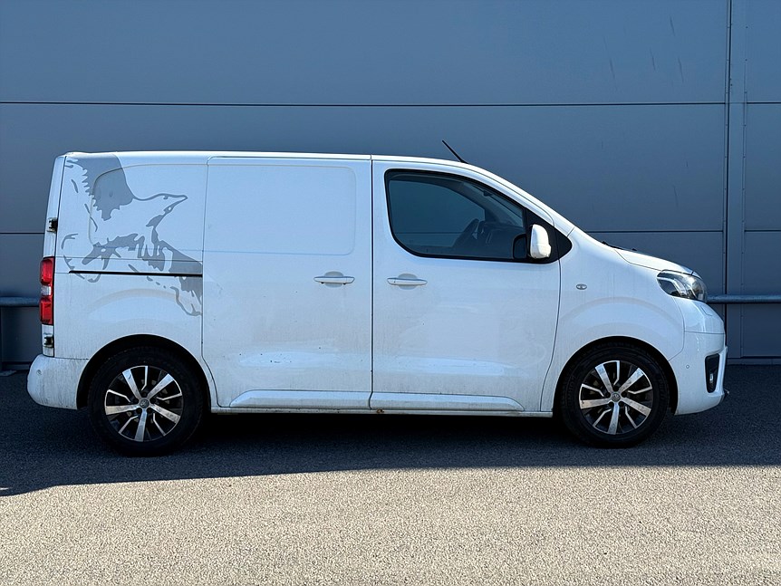 Toyota ProAce Compact 1,6 D Professional / navi / kamera / drag