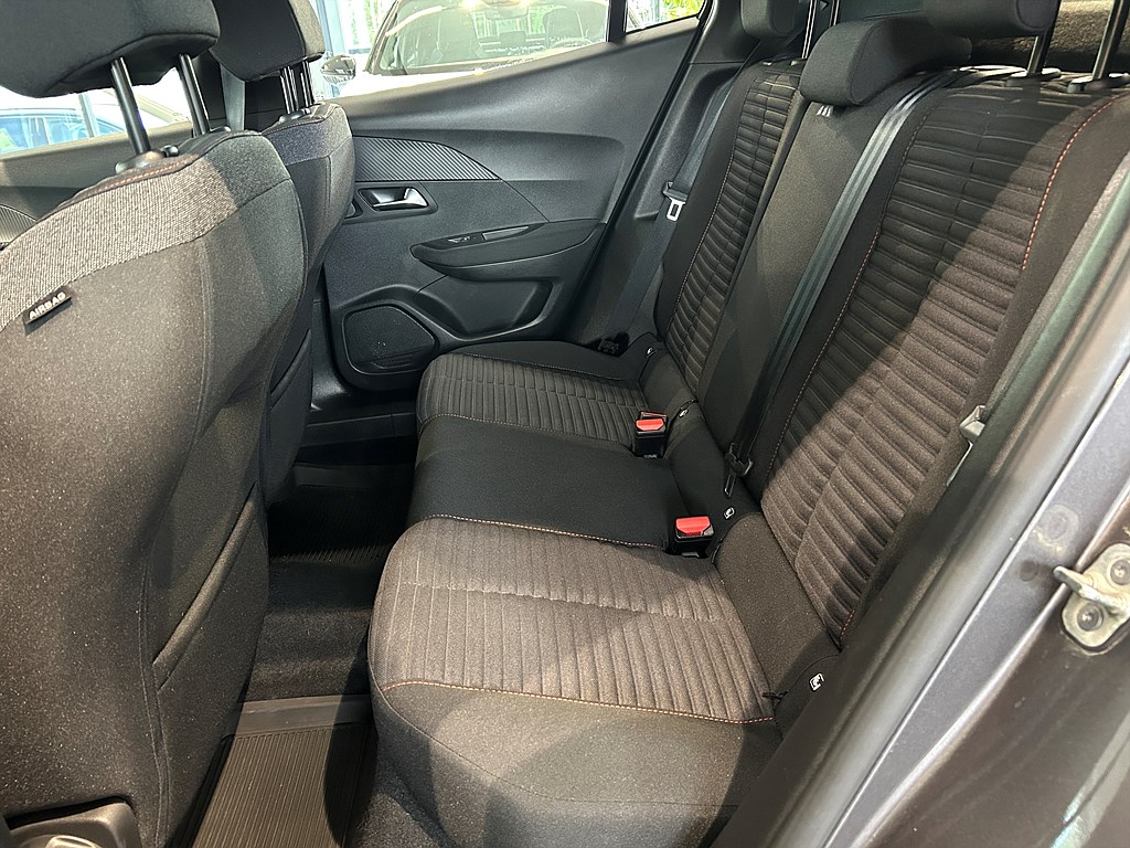 Bild på Active Pack 1.2 PT 130hk Aut - CARPLAY, FARTÅLLARE