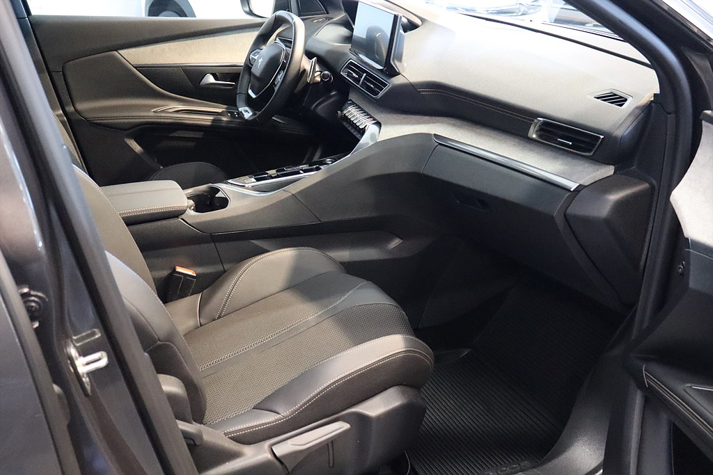 Bild på GT 1.2 PT 130hk Aut - B-KAMERA, CARPLAY