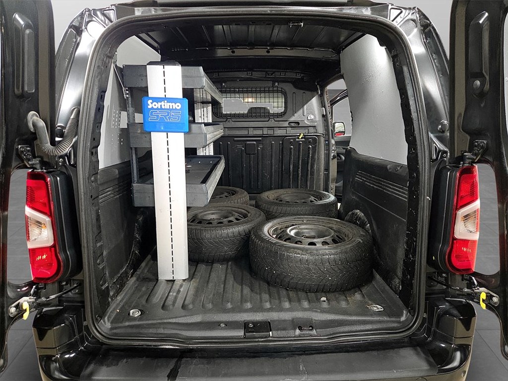 Bild på PRO+ 1.5 BHDi 130hk Aut L2 - B-KAMERA, DRAG