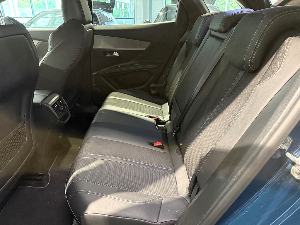 Bild på GT 1.2 PT 130hk Aut - B-KAMERA,CARPLAY,NAVI