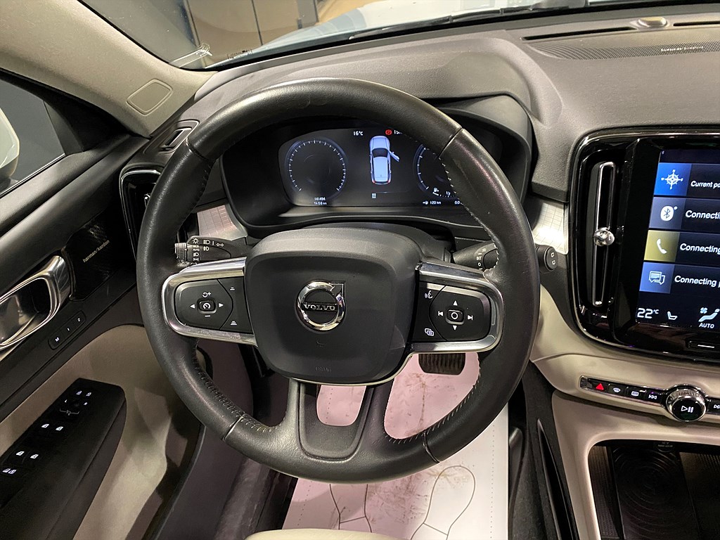 Bild på Momentum T5 250hk Aut - H/K,PANO,360-KAMERA