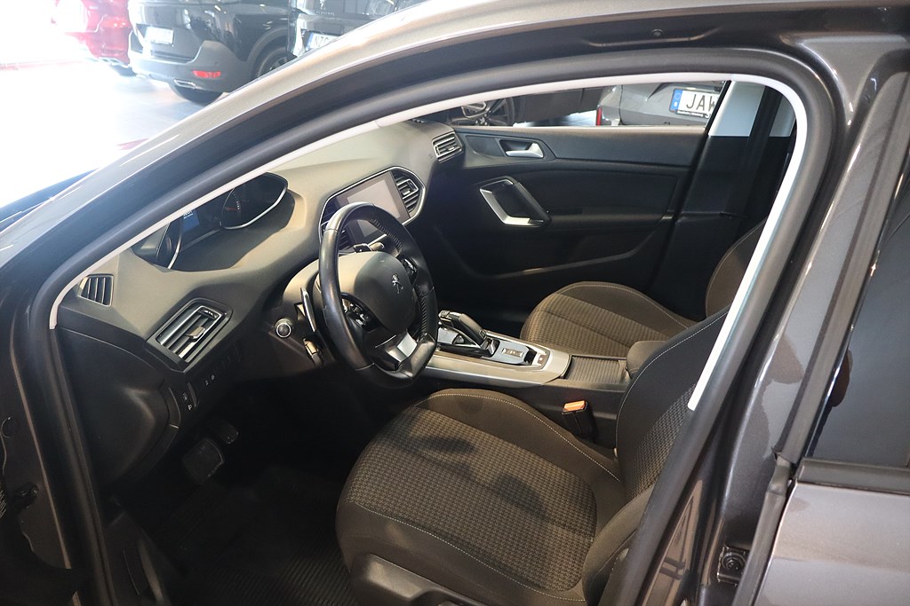 Bild på SW Active 1.2 PT 130hk Aut - CARPLAY, BACKSENSORER