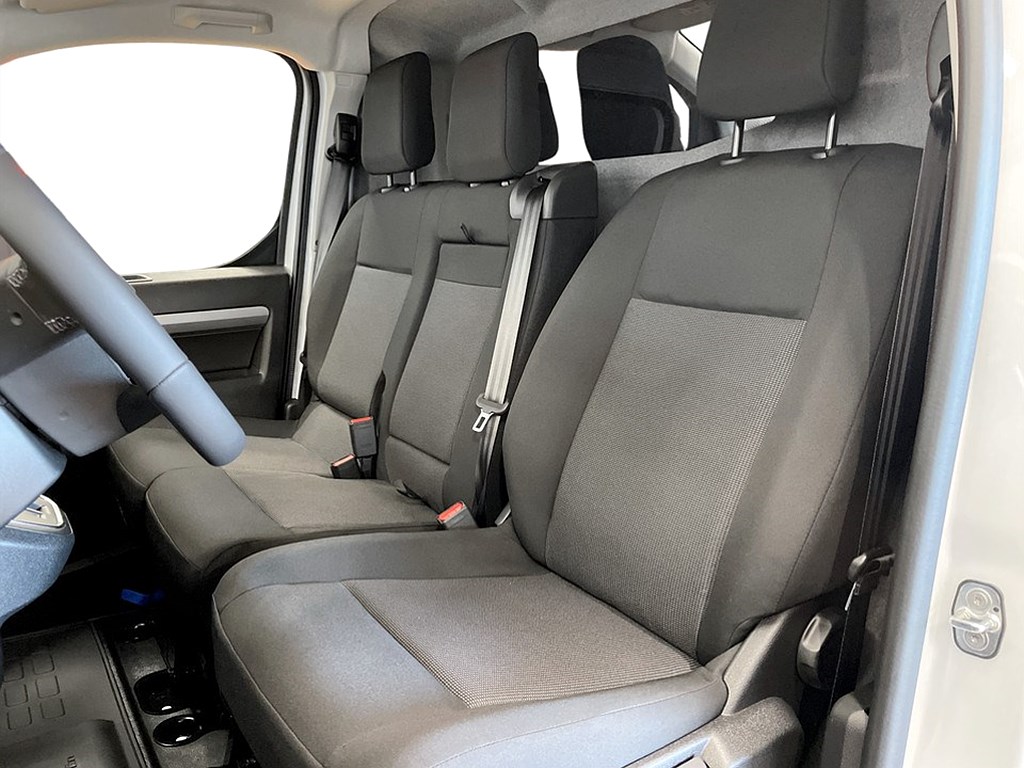 Bild på Business 145hk Aut L2 - EDITION! SERVICE & VINTERHJUL INGÅR!