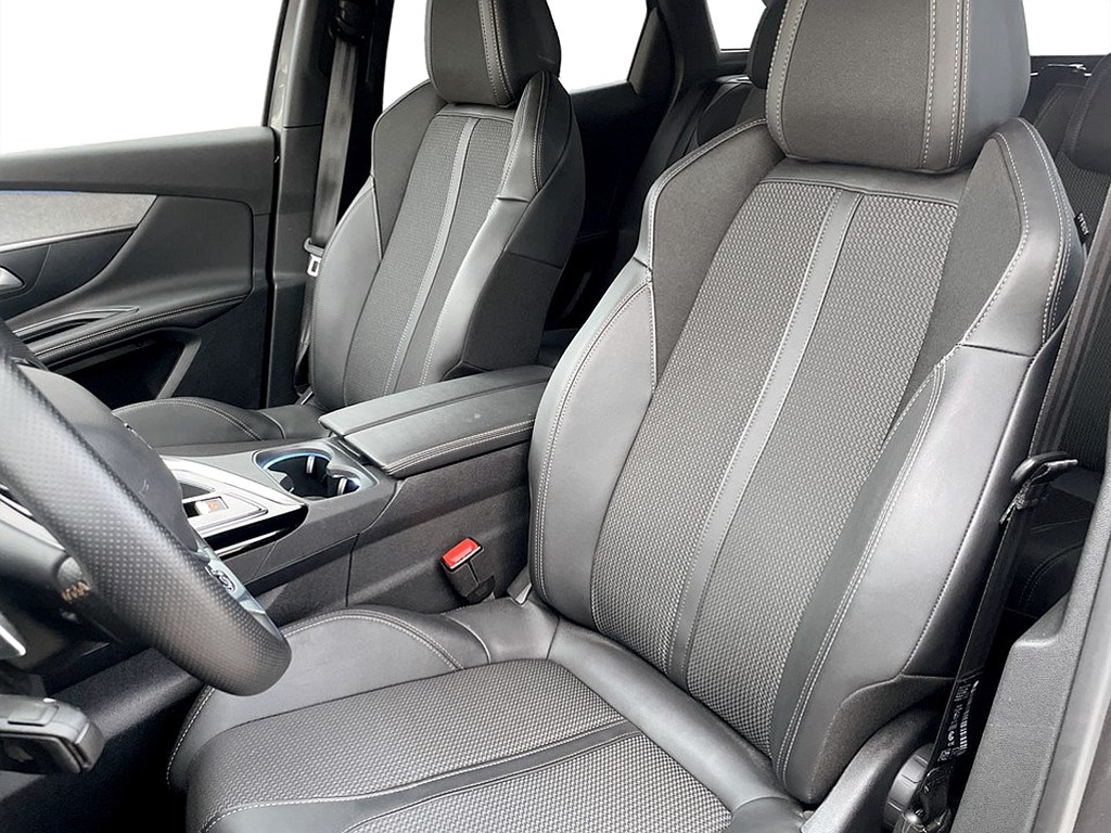 Bild på GT 1.2 PT 130hk Aut - B-KAMERA, CARPLAY