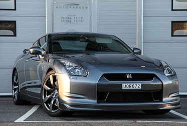 Nissan GTR 3.8 V6 4x4 DCT 485hk
