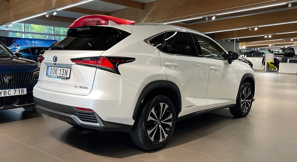 Bild på 300h AWD E-CVT Kyushi Edition 197hk Aut - NAV , BACKKAMERA