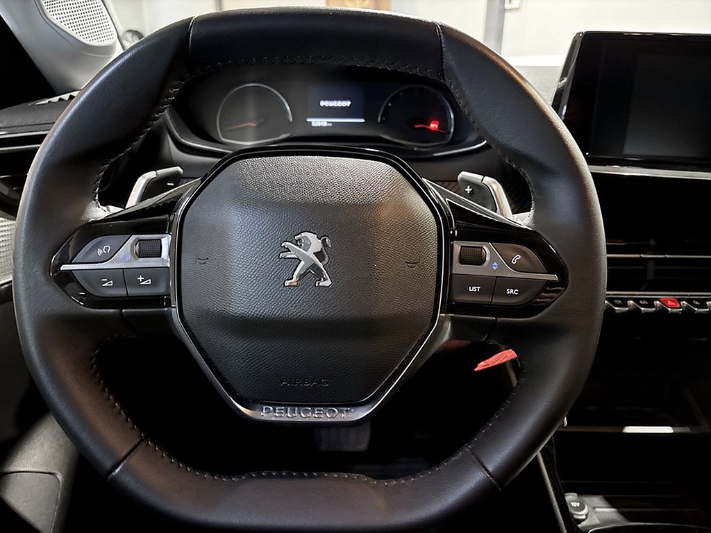 Bild på Active Pack 1.2 PT 100hk Aut - CARPLAY, BACKSENSORER