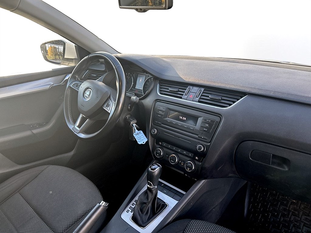 Bild på Kombi Ambition 1.6 TDI 105hk Aut - NYSERVAD, DRAG