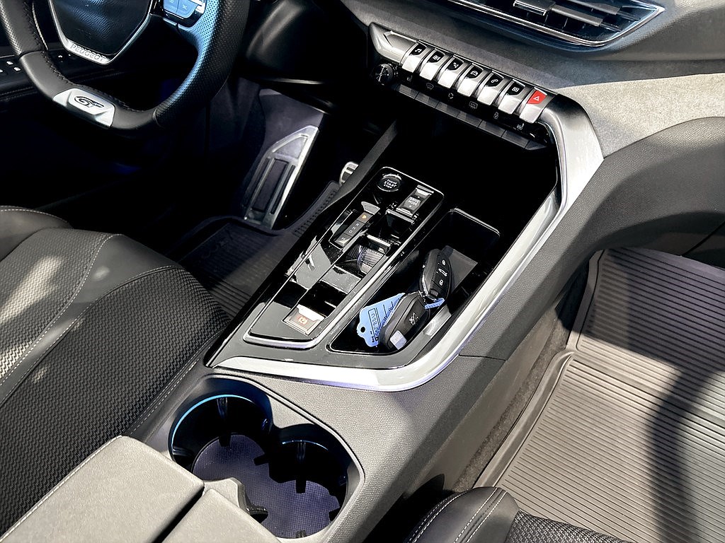 Bild på GT Black Pack 1.2 PT 130hk Aut - B-KAMERA, NAVI