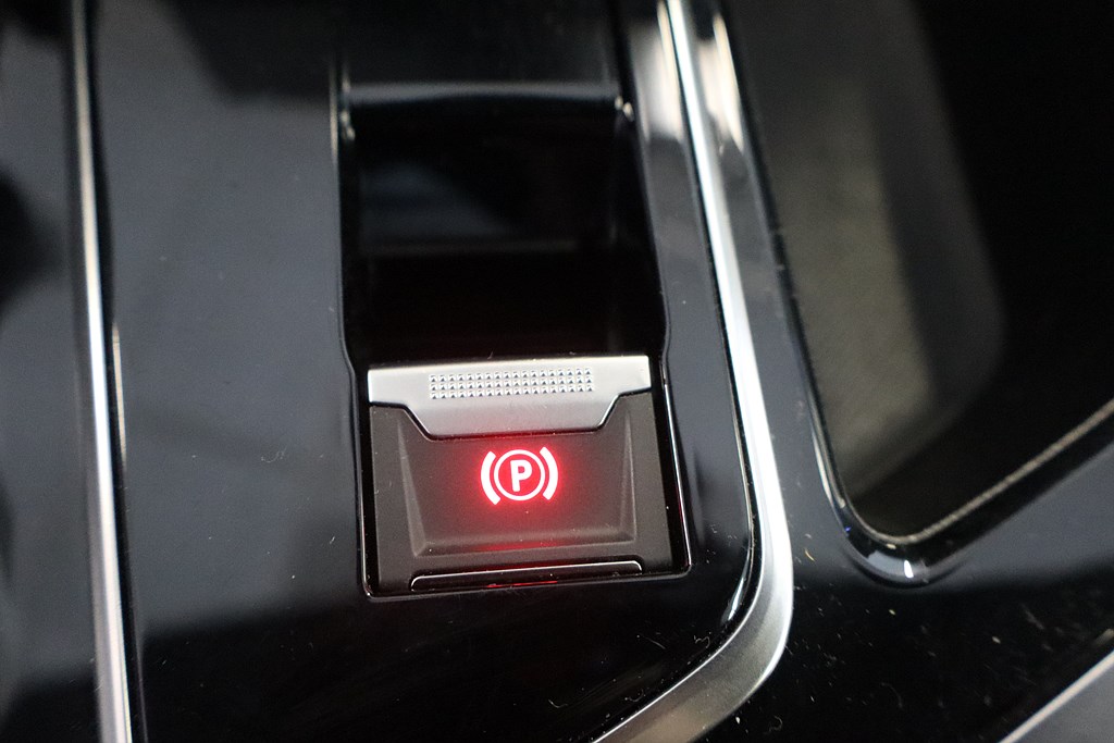 Bild på GT 1.2 PT 130hk Aut - B-KAMERA, CARPLAY, NAV