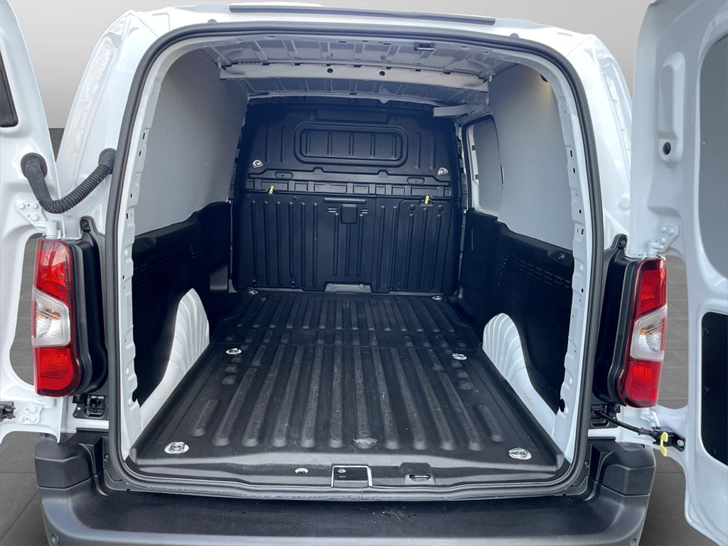 Bild på 1.5 BlueHDi 130hk Aut L2 - DRAG, B-KAMERA