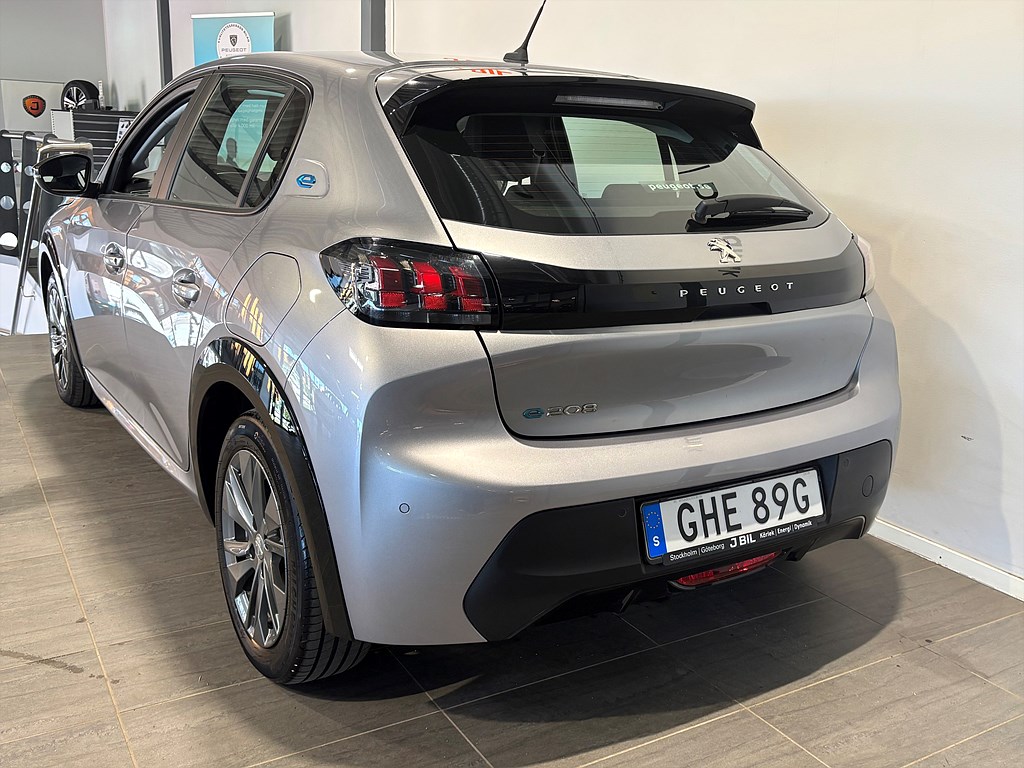 Bild på Active Pack 50kWh 136hk Aut - CARPLAY, BACKSENSORER
