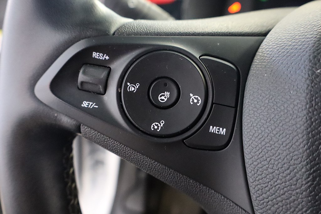 Bild på Designline 50kWh 136hk Aut - B-KAMERA, CARPLAY