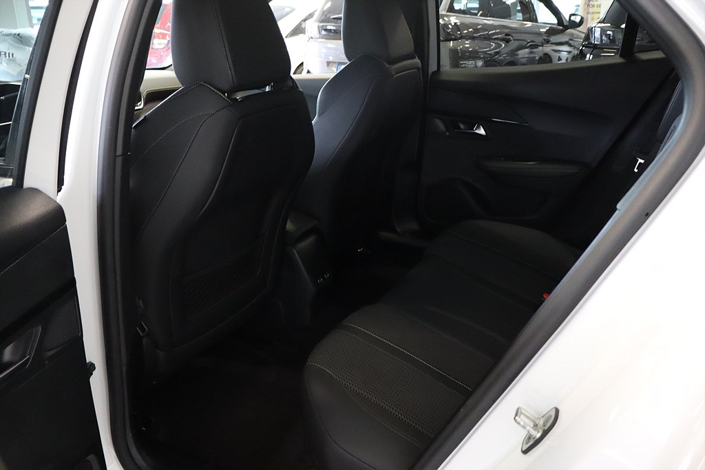 Bild på GT 1.2 PT 130hk Aut - B-KAMERA, CARPLAY, NAV