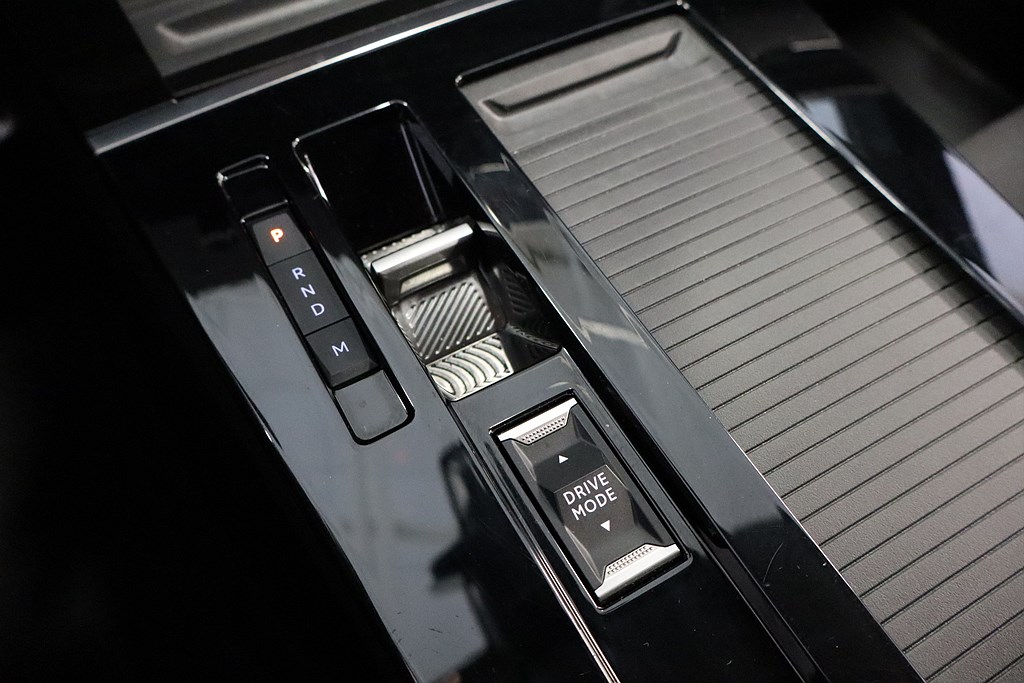 Bild på ST GS 1.2 PT 130hk Aut - B-KAMERA, CARPLAY