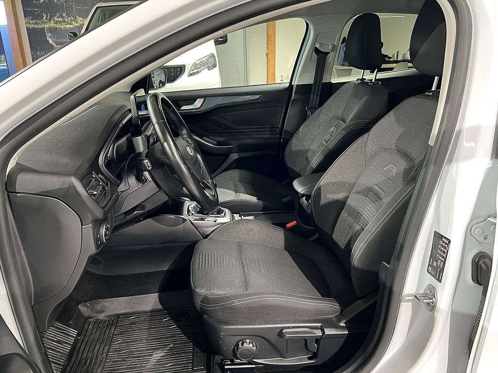 Bild på Active 1.0 Ecoboost 125hk - NAV, BACKKAMERA