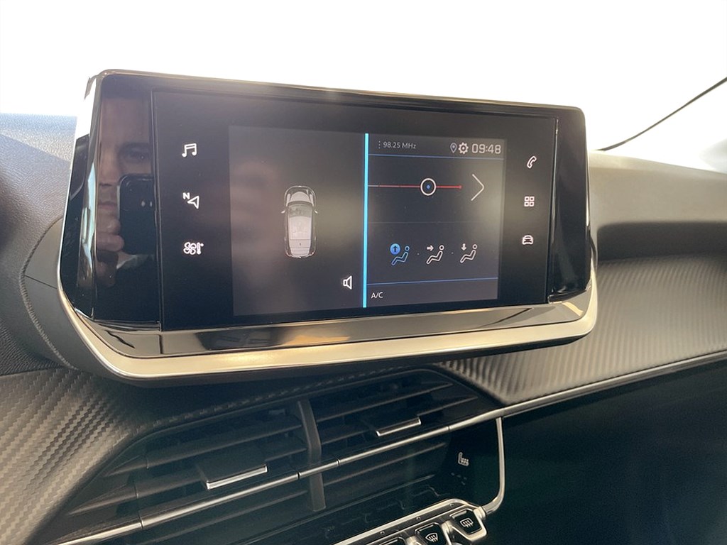 Bild på Active Pack 1.2 PT 100hk Aut - CARPLAY, FARTHÅLLARE