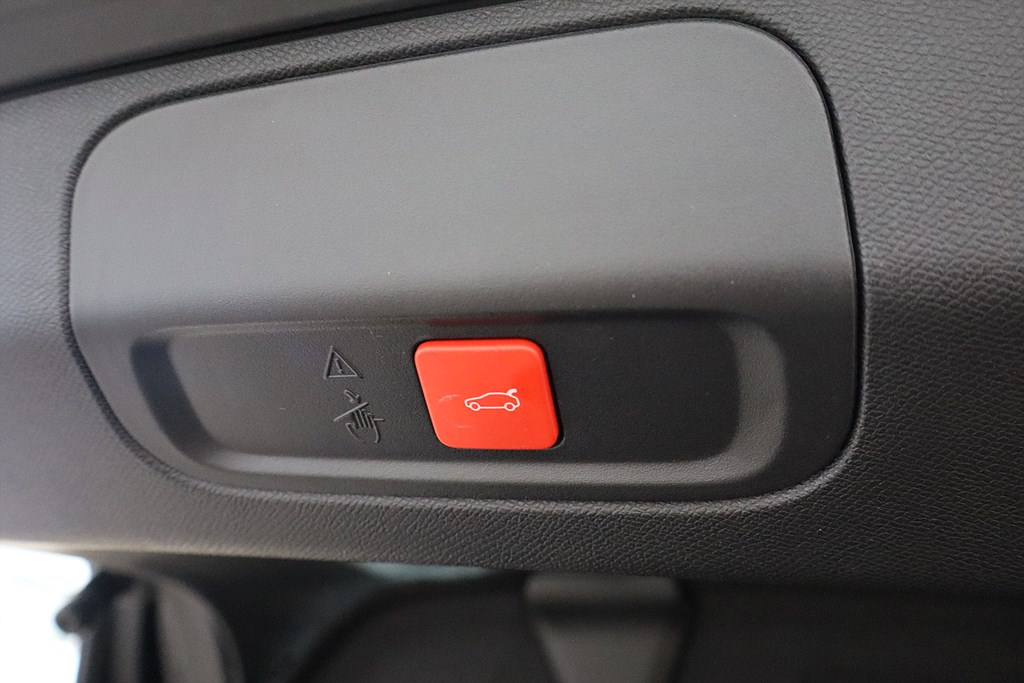 Bild på GT 1.2 PT 130hk Aut - B-KAMERA, NAVI, CARPLAY, 1 ÄGARE