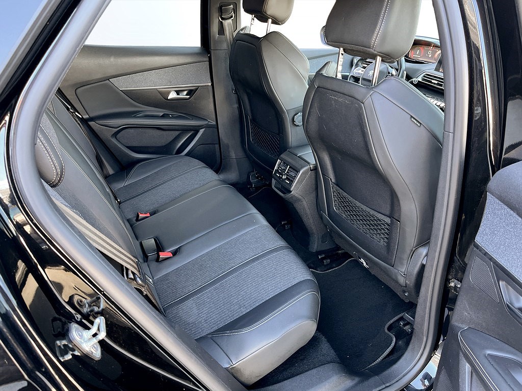 Bild på GT-Line 1.2 PT 130hk Aut - B-KAMERA, CARPLAY