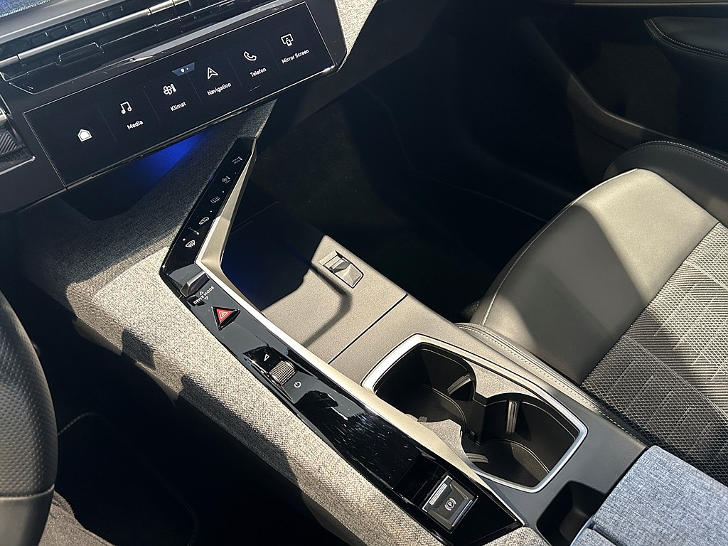 Bild på GT Hybrid 145hk Aut - B-KAMERA,CARPLAY,NAV