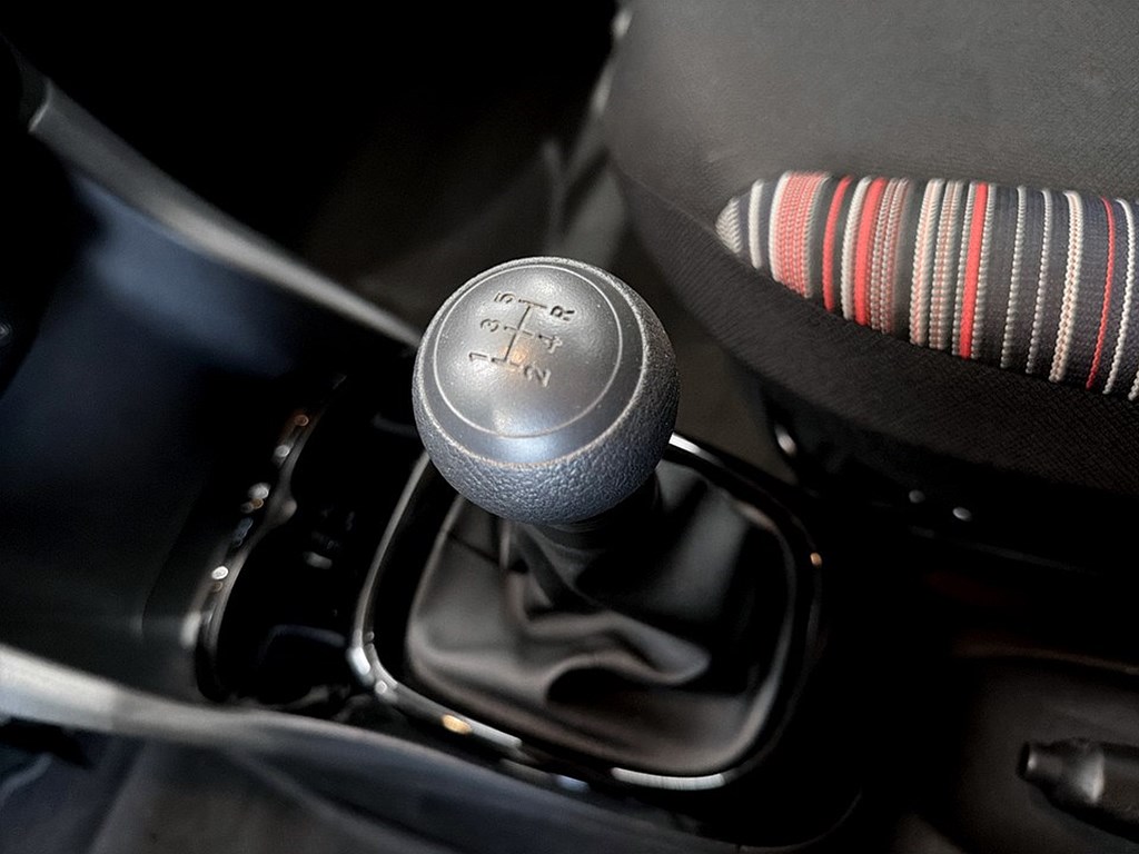 Bild på Feel 1.0 VTi 72hk - BACKKAMERA