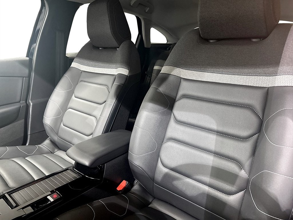 Bild på Shine 1.2 PT 130hk Aut - 360-KAMERA, CARPLAY