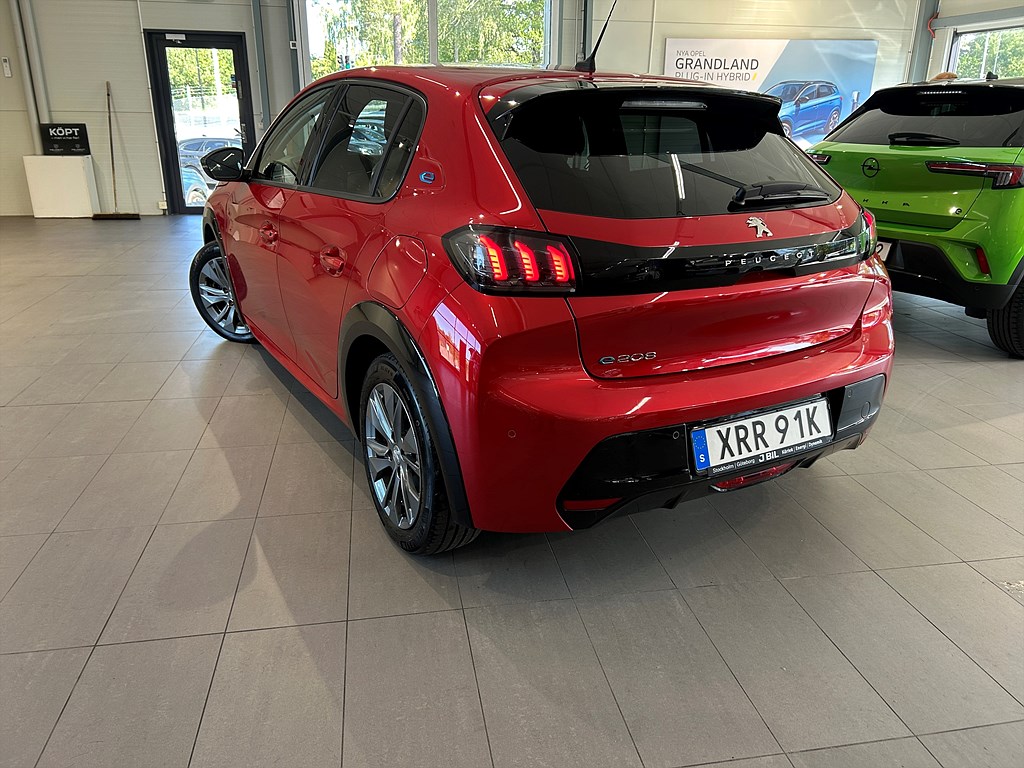 Bild på Allure Pack 50kWh 136hk Aut - B-KAMERA, CARPLAY