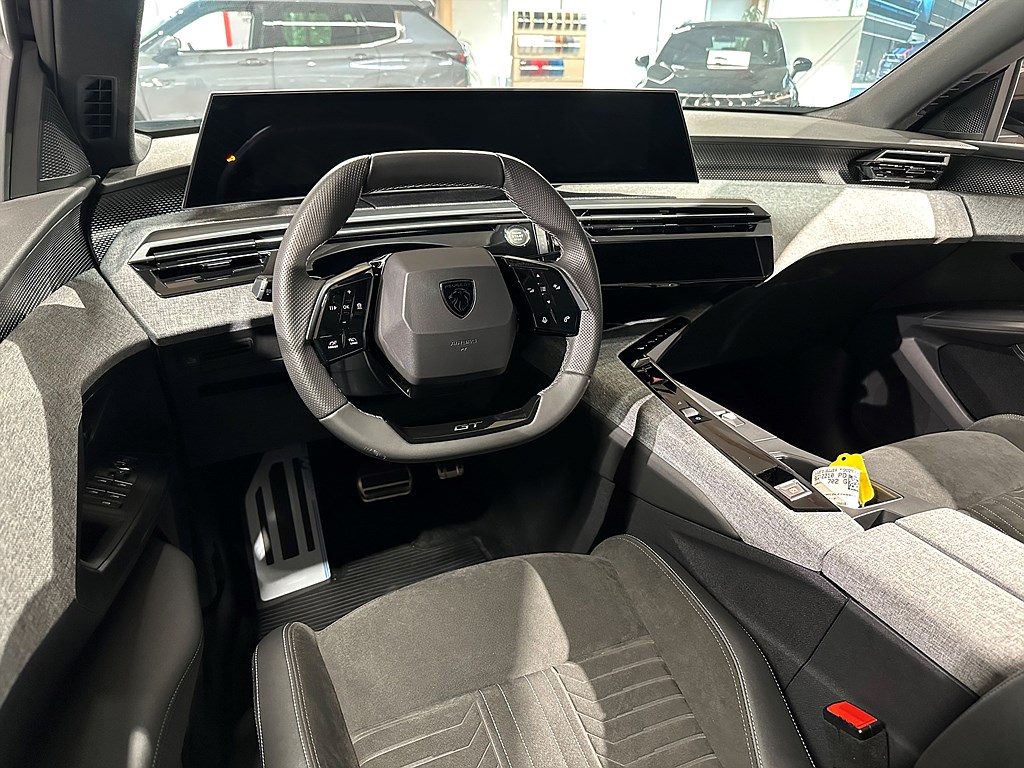 Bild på GT 214hk Aut - WIDESCREEN,NAV,CARPLAY