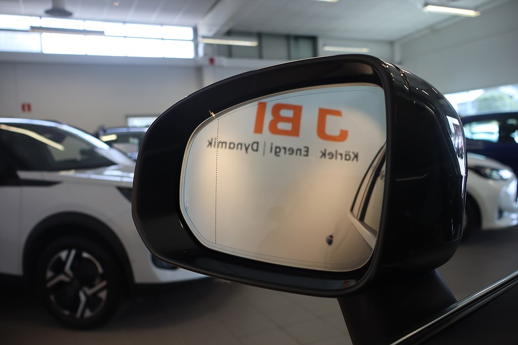Bild på Momentum B4 197hk Aut AWD - B-KAMERA,CARPLAY