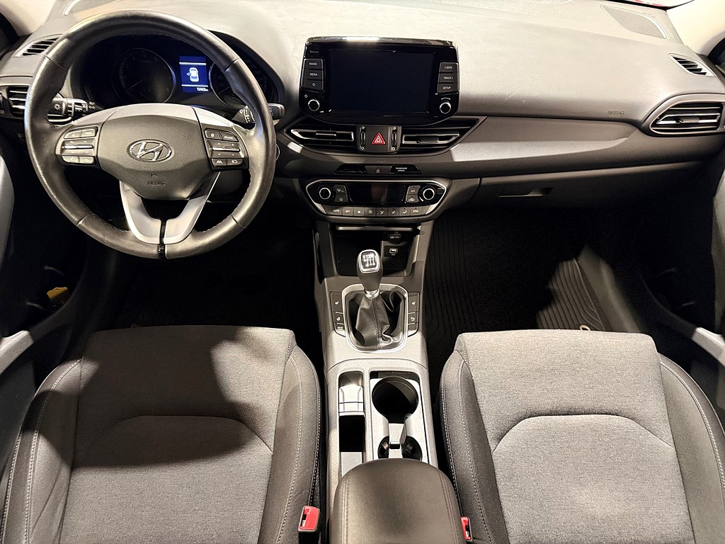 Bild på Essential 1.0 T-GDI 120hk - B-KAMERA, CARPLAY